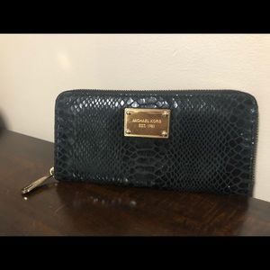 Michael Kors wallet